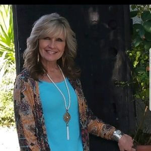 Meet your Posher, Angie